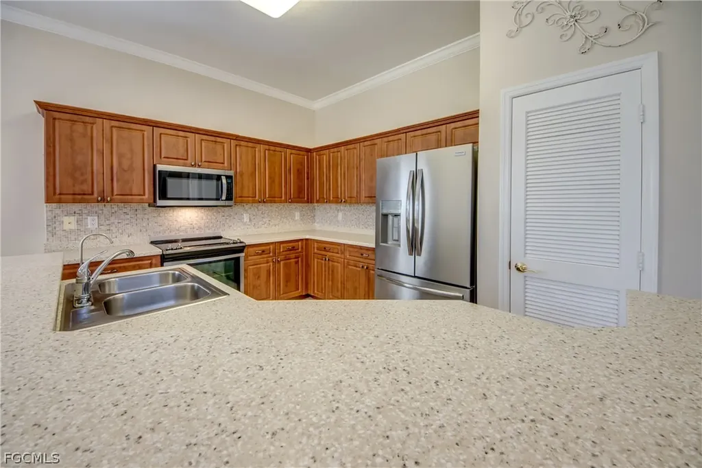 2669 Sunset Lake Drive Cape Coral FL 33909