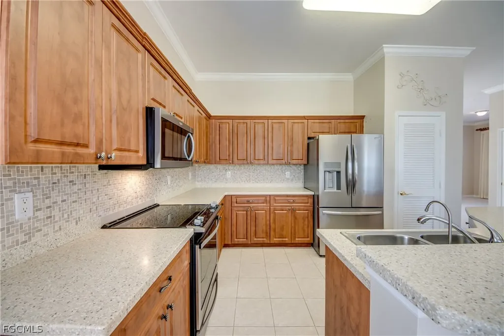 2669 Sunset Lake Drive Cape Coral FL 33909