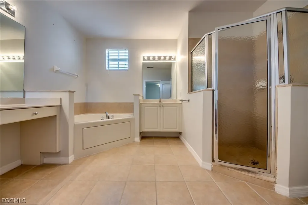 2669 Sunset Lake Drive Cape Coral FL 33909