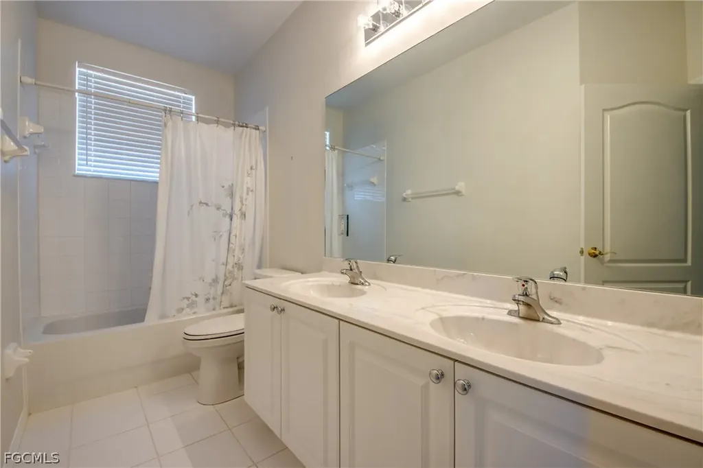 2669 Sunset Lake Drive Cape Coral FL 33909