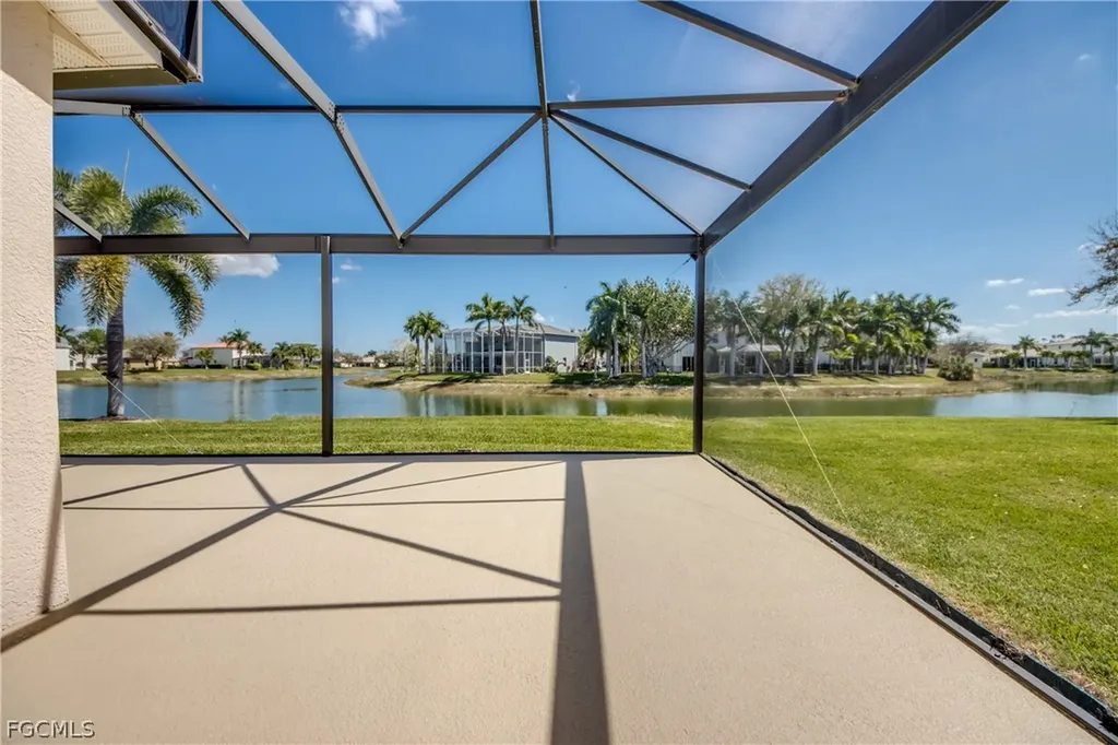 2669 Sunset Lake Drive Cape Coral FL 33909