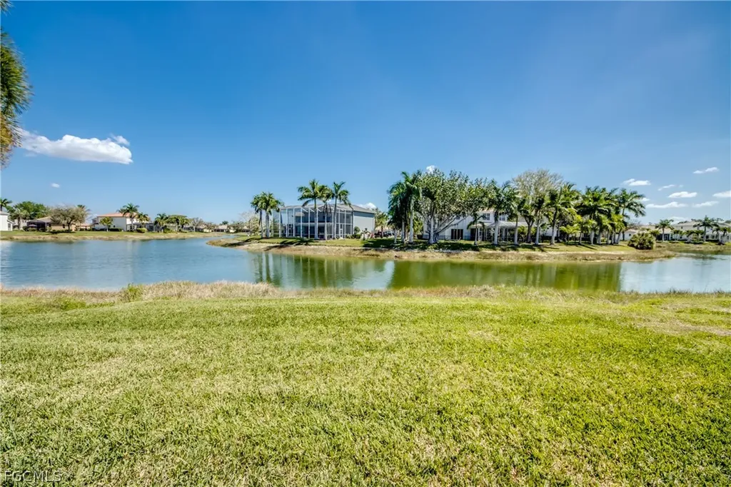 2669 Sunset Lake Drive Cape Coral FL 33909