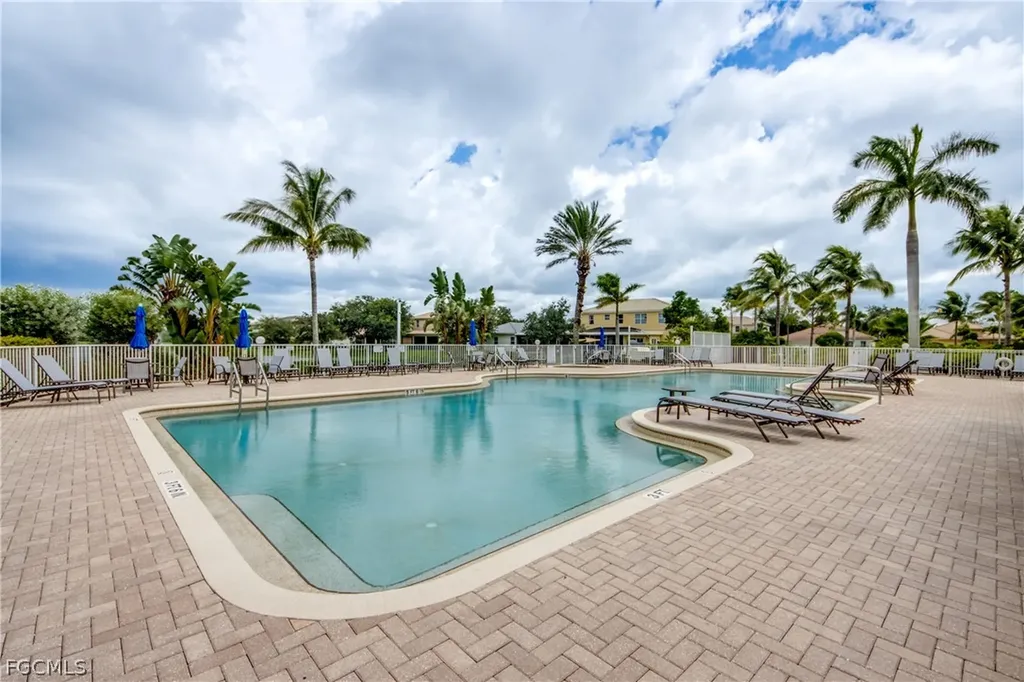 2669 Sunset Lake Drive Cape Coral FL 33909