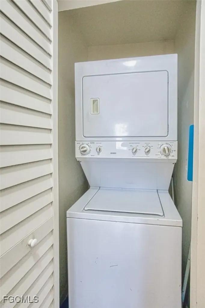 6822 Bogey Drive Fort Myers FL 33919