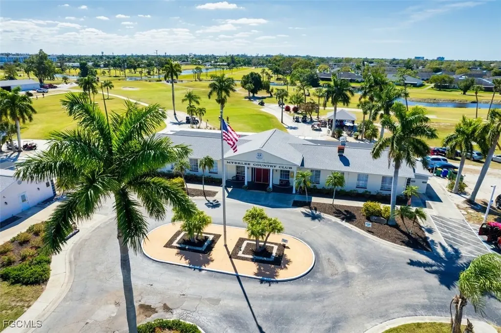 6822 Bogey Drive Fort Myers FL 33919