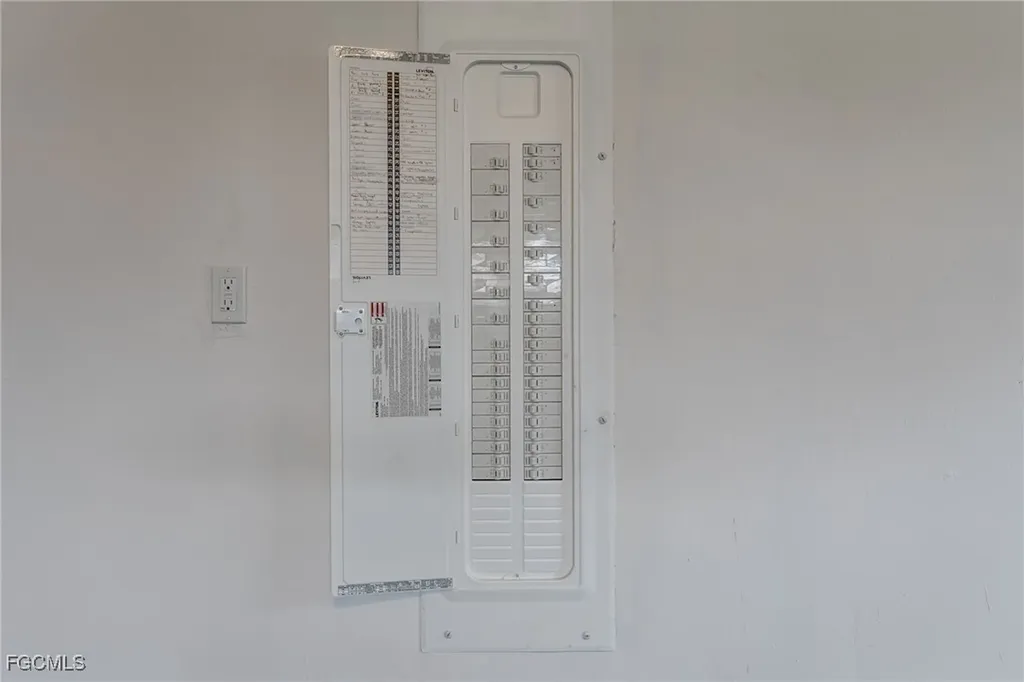 6101 Deer Run Fort Myers FL 33908