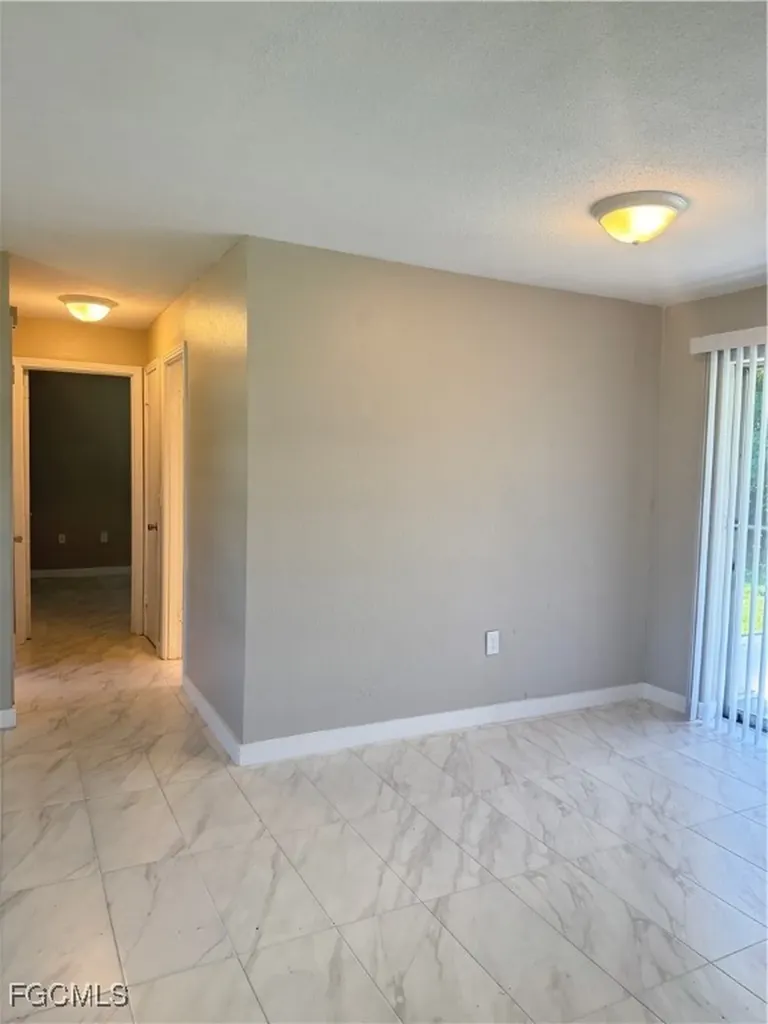 4976 Howard Street Fort Myers FL 33905