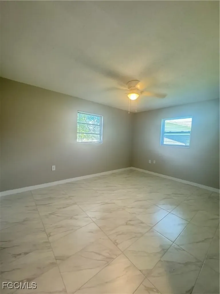 4976 Howard Street Fort Myers FL 33905