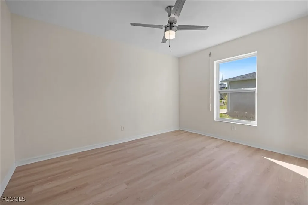 906 SW 7th Court Cape Coral FL 33991