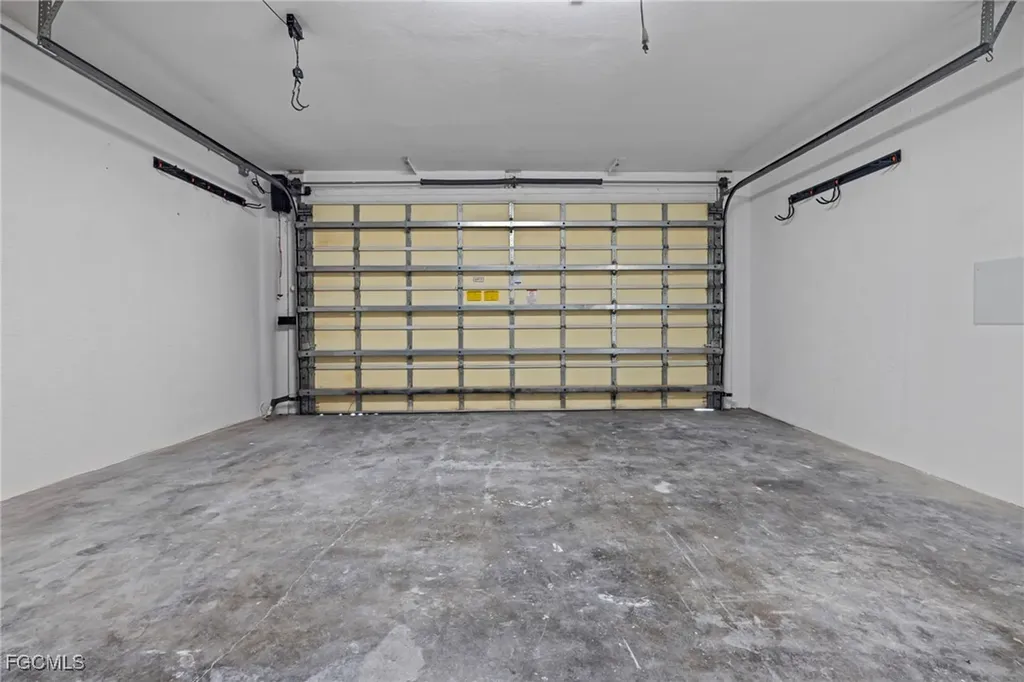 906 SW 7th Court Cape Coral FL 33991