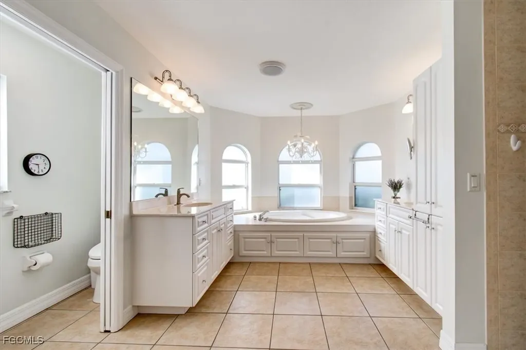 309 SE 28th Terrace Cape Coral FL 33904