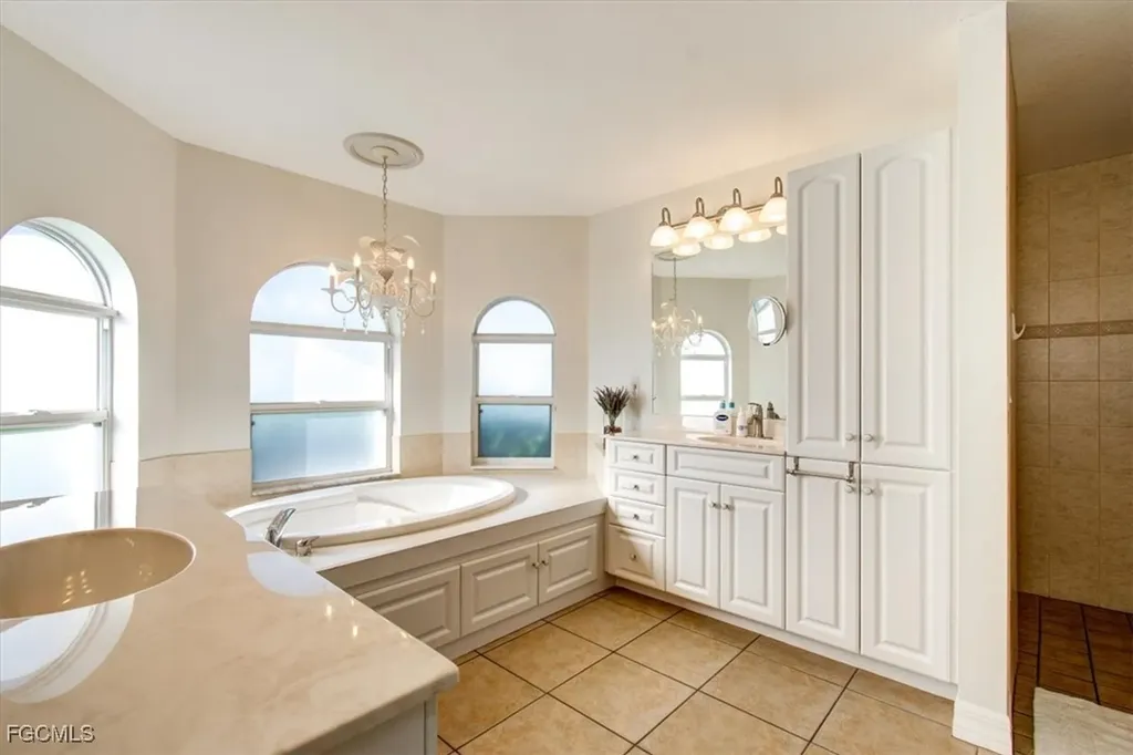 309 SE 28th Terrace Cape Coral FL 33904