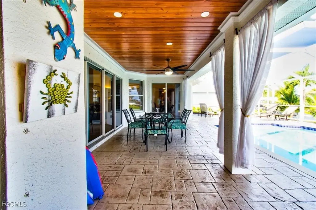 309 SE 28th Terrace Cape Coral FL 33904