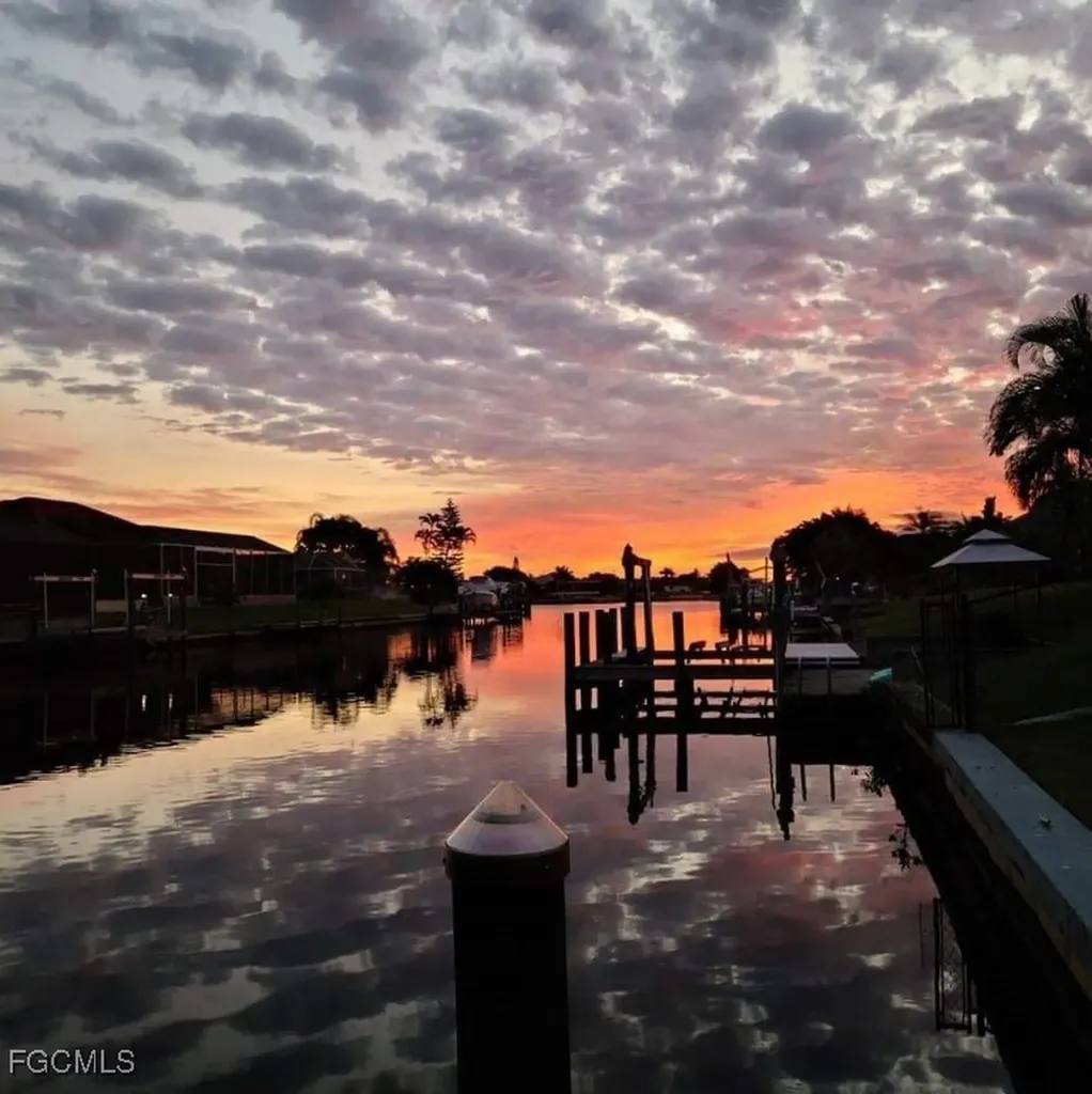 309 SE 28th Terrace Cape Coral FL 33904