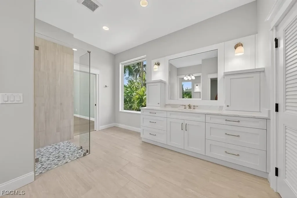 924 Kings Crown Drive Sanibel FL 33957