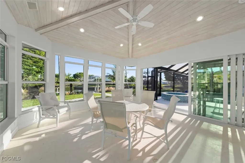 924 Kings Crown Drive Sanibel FL 33957