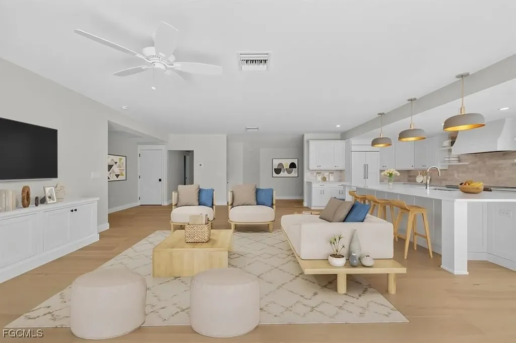 924 Kings Crown Drive Sanibel FL 33957