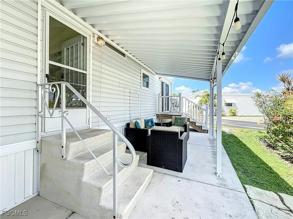 11561 Blue Warbler Drive Fort Myers FL 33908