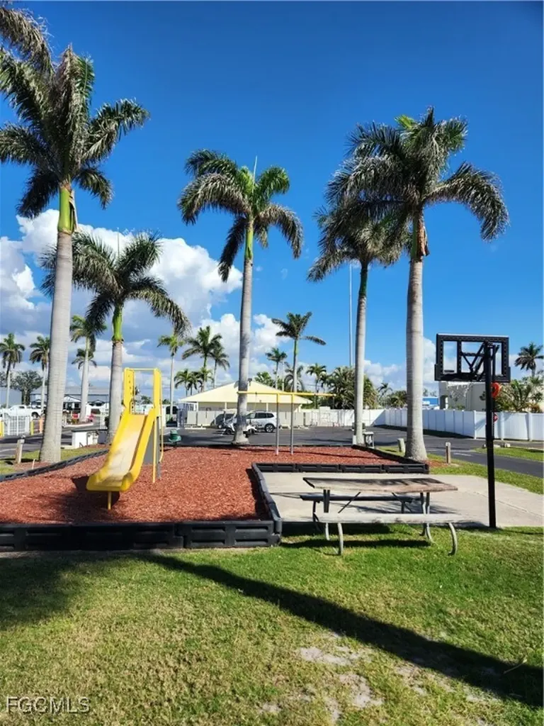 11561 Blue Warbler Drive Fort Myers FL 33908