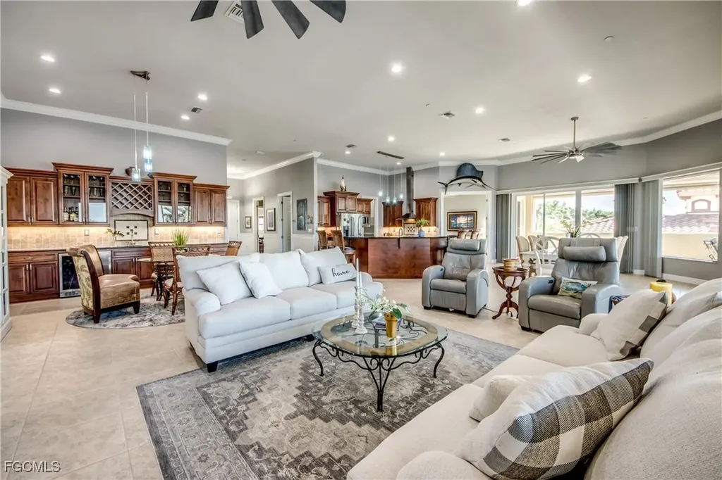 1640 Beach Parkway Cape Coral FL 33904