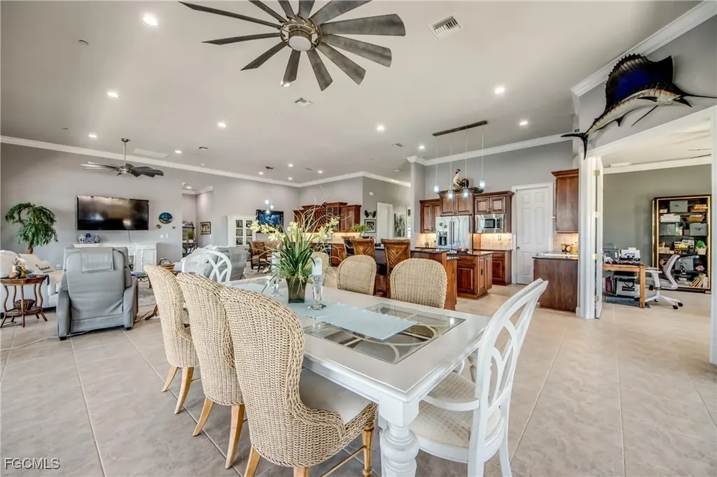 1640 Beach Parkway Cape Coral FL 33904