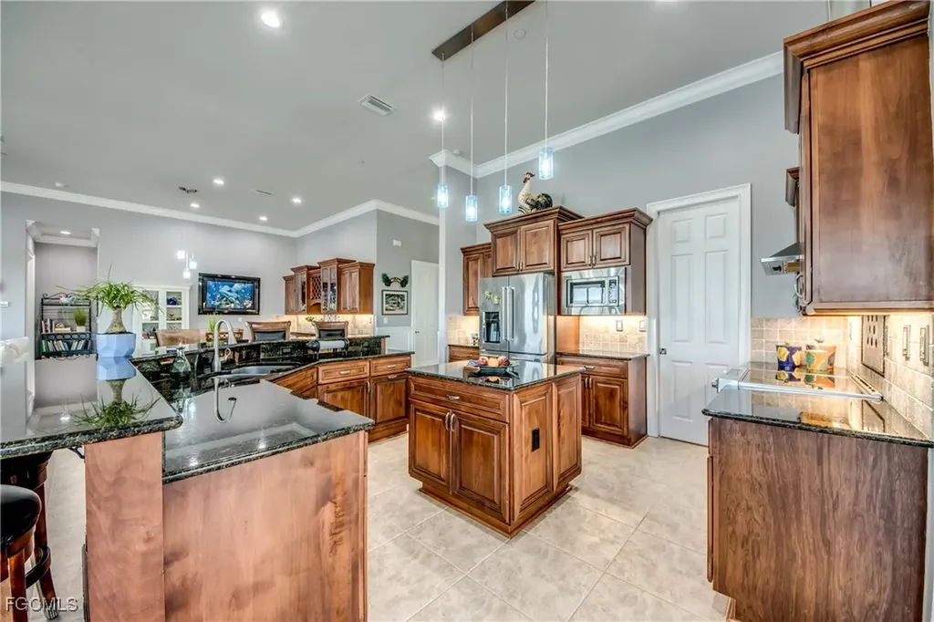 1640 Beach Parkway Cape Coral FL 33904