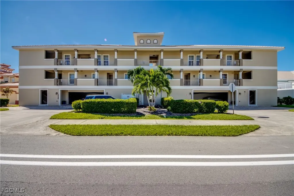 1640 Beach Parkway Cape Coral FL 33904