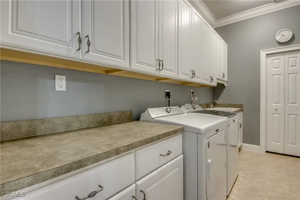 1640 Beach Parkway Cape Coral FL 33904