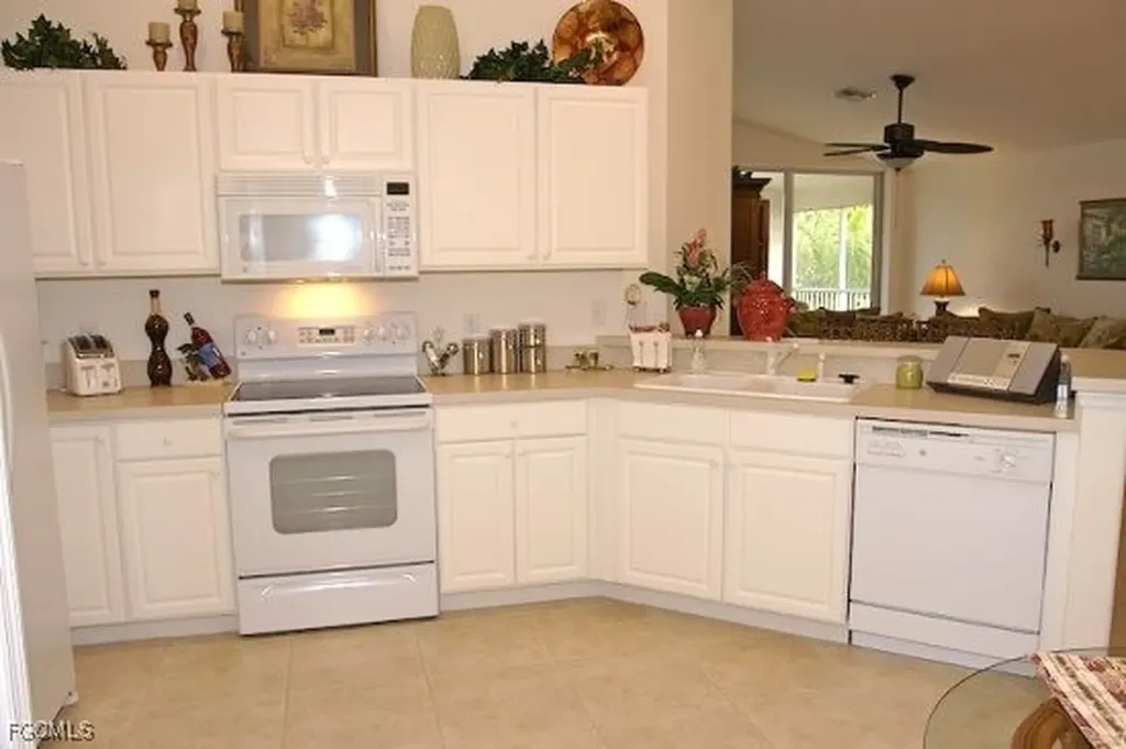 10128 Colonial Country Club Boulevard Fort Myers FL 33913