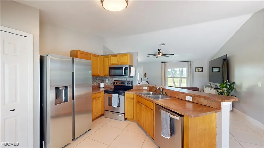 2105 NE 20th Street Cape Coral FL 33909