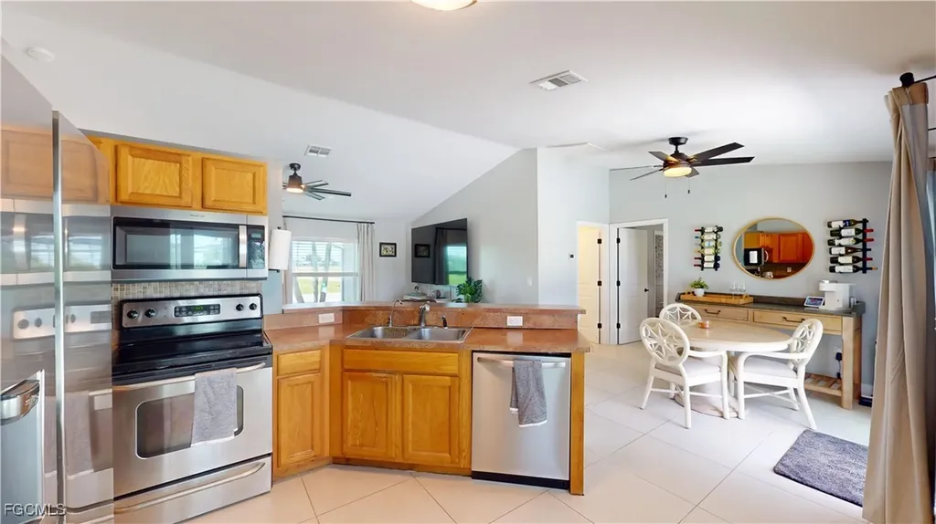 2105 NE 20th Street Cape Coral FL 33909