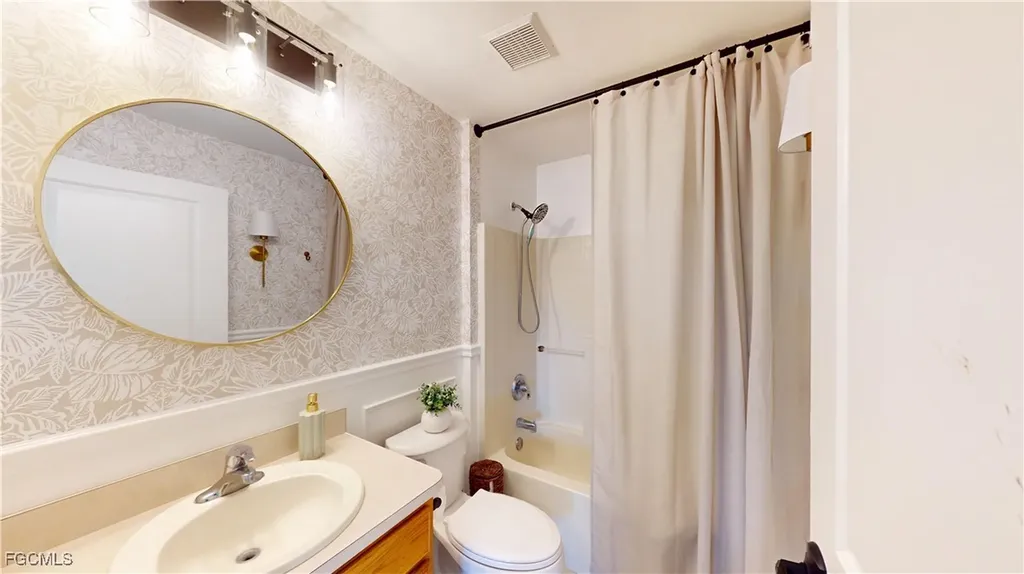 2105 NE 20th Street Cape Coral FL 33909