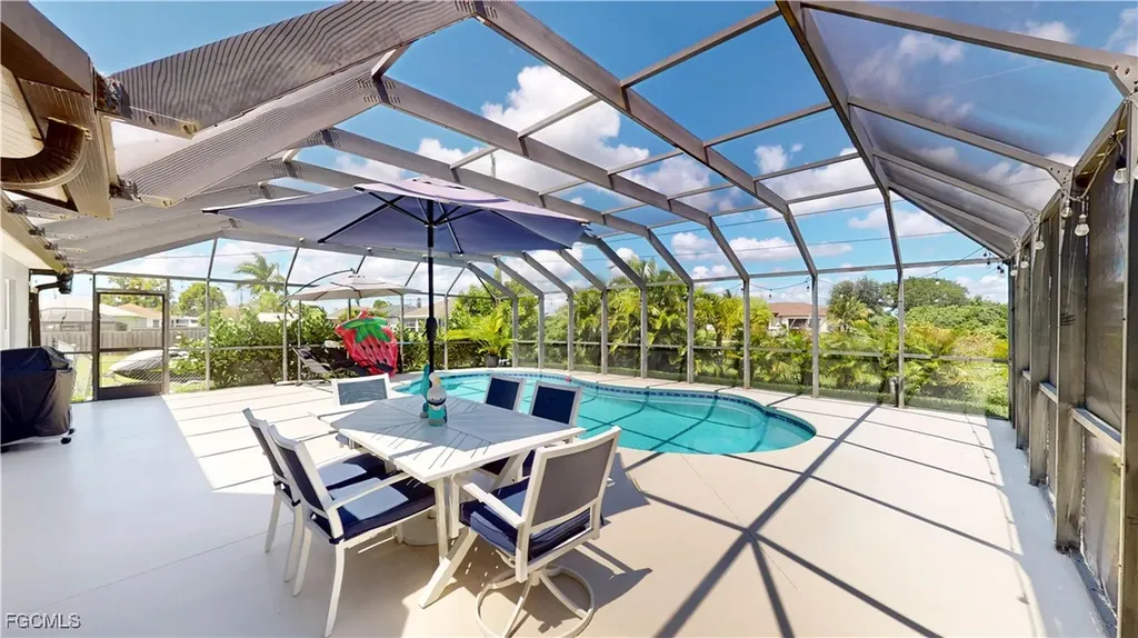 2105 NE 20th Street Cape Coral FL 33909
