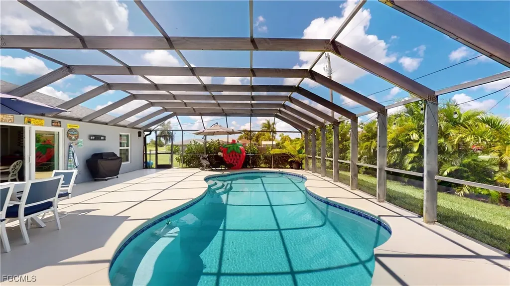 2105 NE 20th Street Cape Coral FL 33909