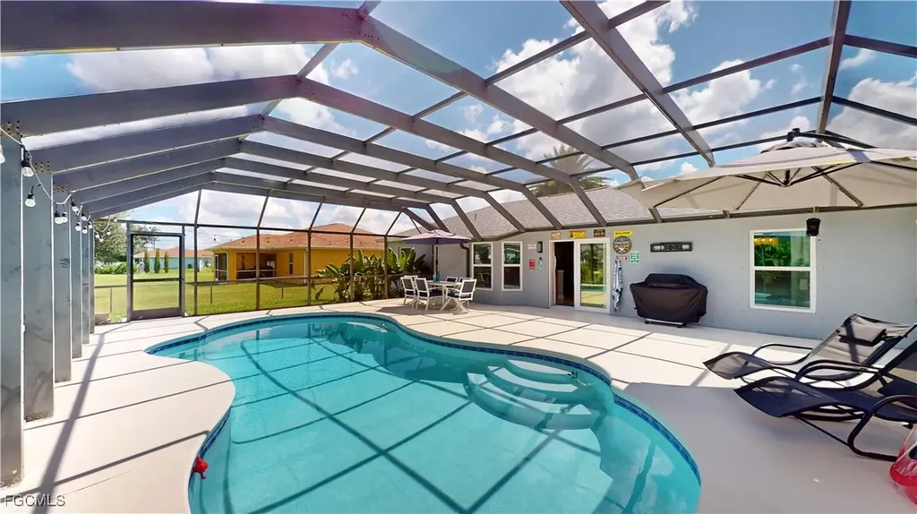 2105 NE 20th Street Cape Coral FL 33909