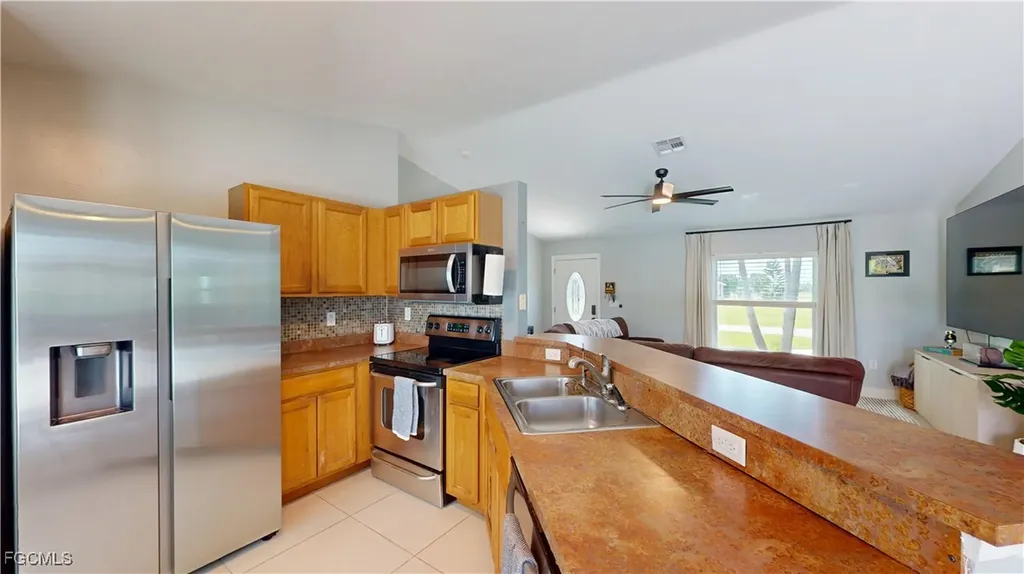 2105 NE 20th Street Cape Coral FL 33909