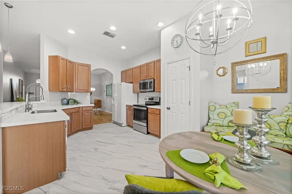 8872 Cedar Hollow Drive Fort Myers FL 33912