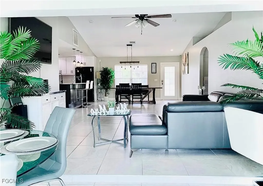 3010 NE 1st Avenue Cape Coral FL 33909