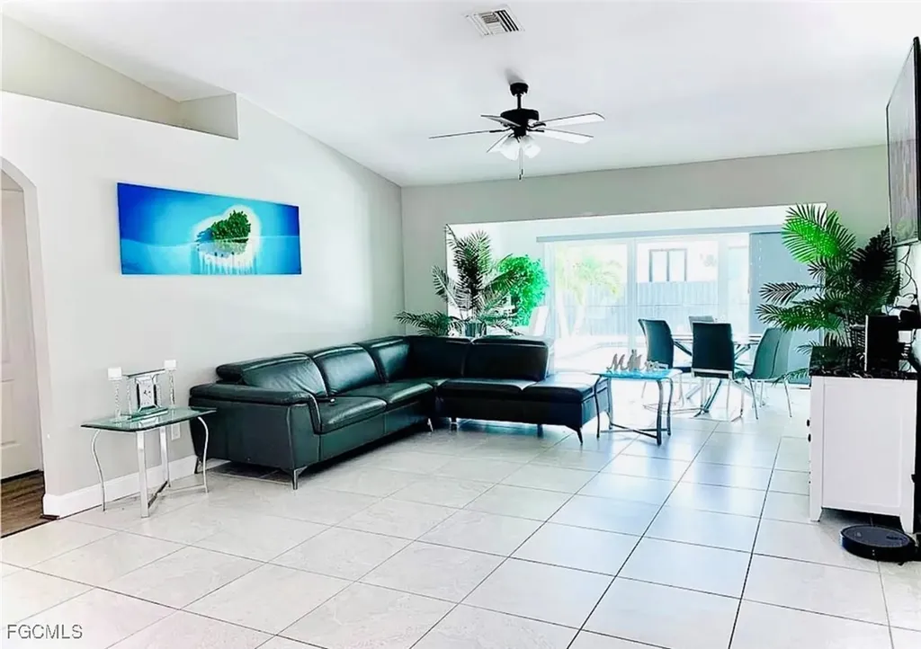 3010 NE 1st Avenue Cape Coral FL 33909