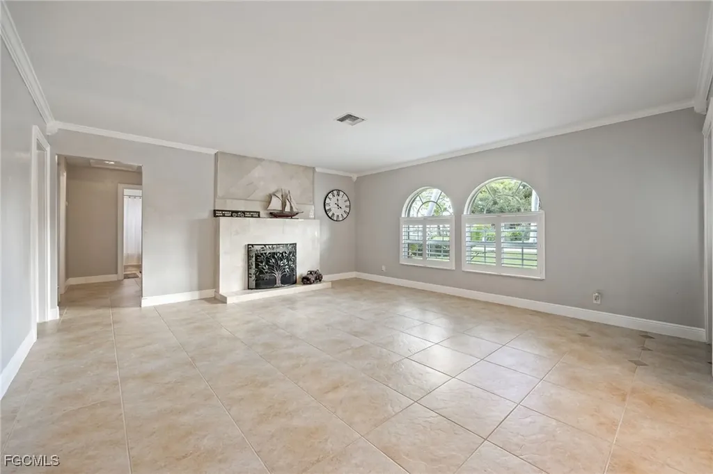 8327 Riviera Avenue Fort Myers FL 33919