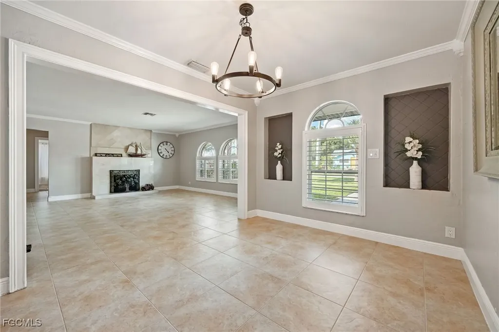 8327 Riviera Avenue Fort Myers FL 33919