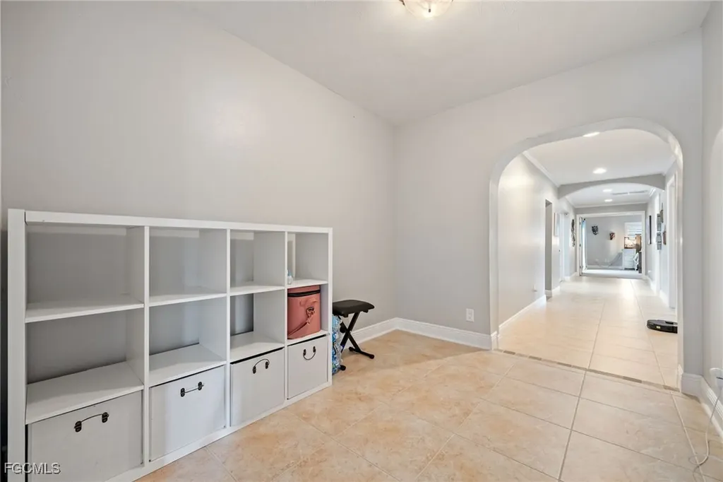 8327 Riviera Avenue Fort Myers FL 33919