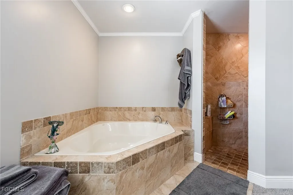 8327 Riviera Avenue Fort Myers FL 33919