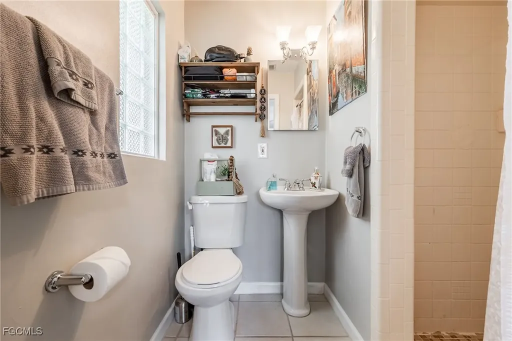 8327 Riviera Avenue Fort Myers FL 33919