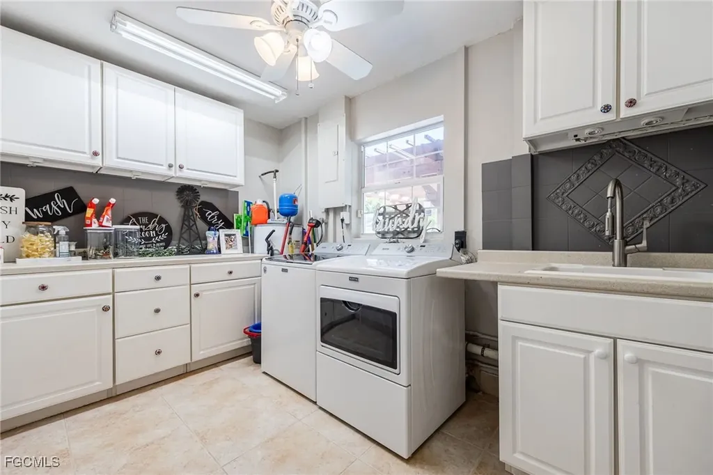 8327 Riviera Avenue Fort Myers FL 33919