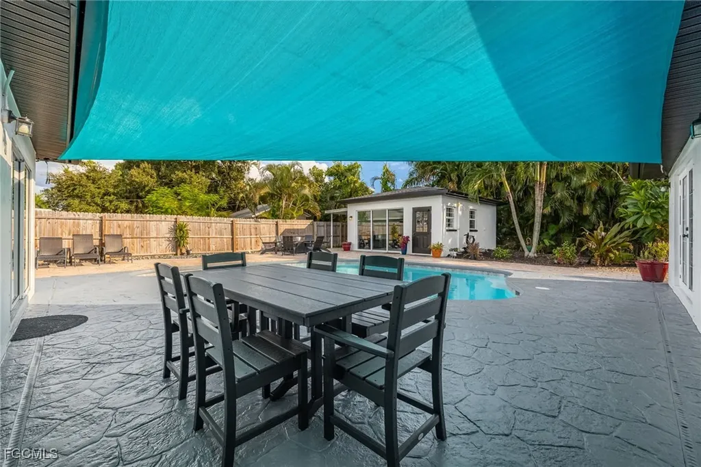 8327 Riviera Avenue Fort Myers FL 33919