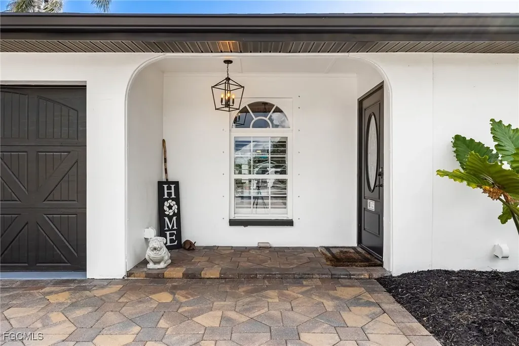 8327 Riviera Avenue Fort Myers FL 33919