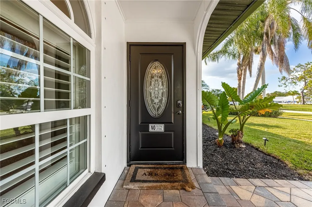 8327 Riviera Avenue Fort Myers FL 33919