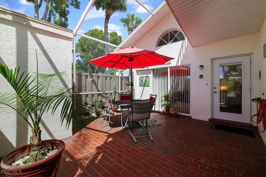6851 Pentland Way Fort Myers FL 33966