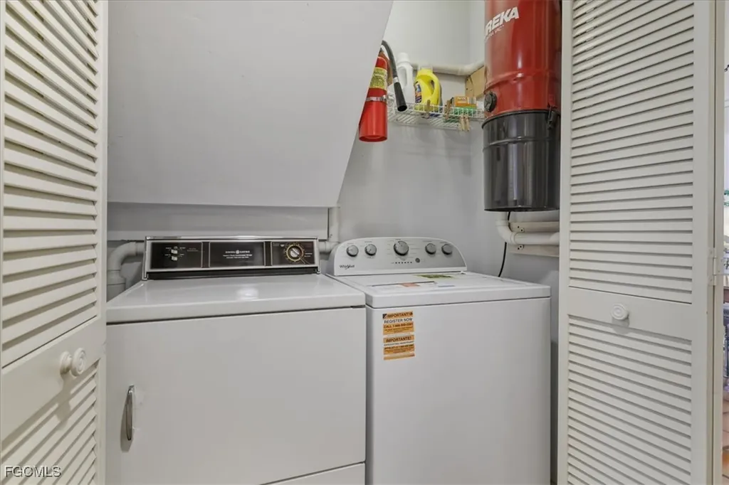 6851 Pentland Way Fort Myers FL 33966